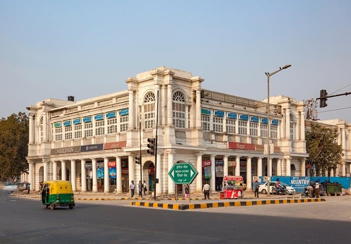 Evening Cultural Walk in Delhi: Lotus Temple, ISKCON & Connaught Place with Dinner photo 4