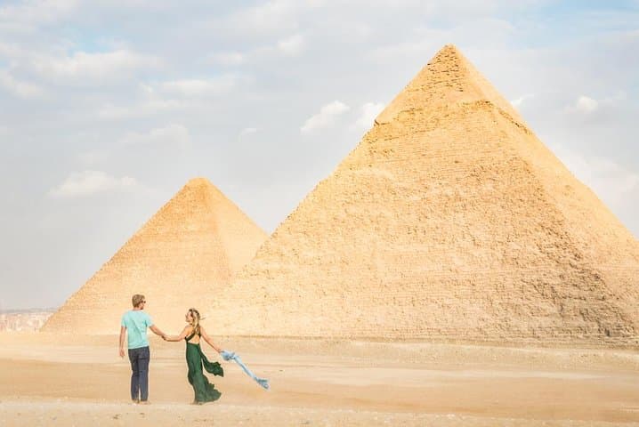 Private Full-Day Tour: Pyramids of Giza & Egyptian Museum in Cairo photo 5
