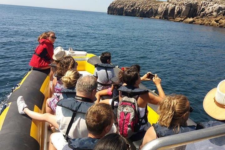 Peniche Boat Tour to Cabo Carvoeiro & Supertubos — 1-Hour Coastal Ride