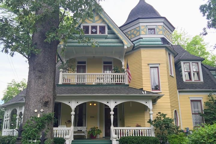 Walk Margaret Mitchell’s Atlanta: Private 3-Hour Gone With the Wind Tour photo 5