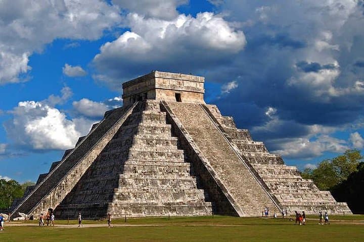 Full-Day Chichén Itzá, Cenote Chichikán & Valladolid from Cancun photo 2