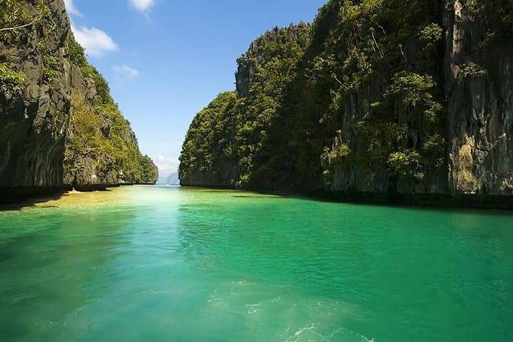8-Day Puerto Princesa to El Nido: Underground River, Island Hopping & Remote Beach Camping photo 4