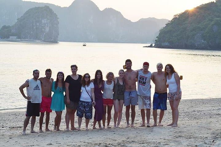 3-Day Halong Bay Party Cruise: Kayaking, Beaches & DJ Nights photo 3