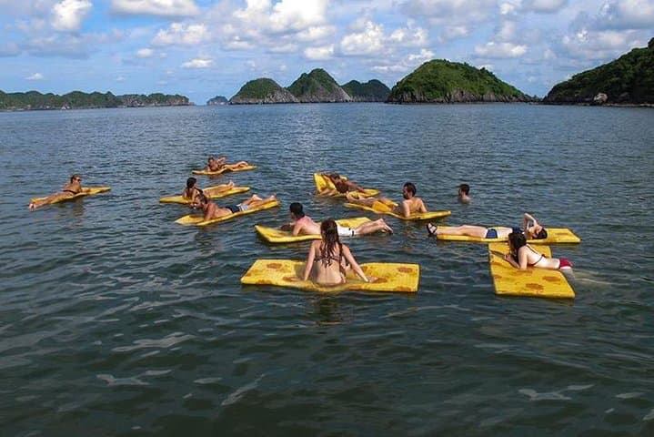 3-Day Halong Bay Party Cruise: Kayaking, Beaches & DJ Nights photo 6