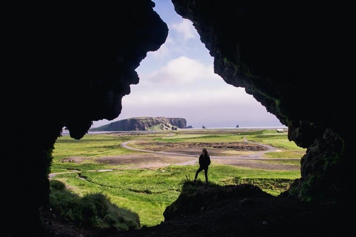 South Coast of Iceland: Waterfalls, Black Sand & Local Secrets photo 5