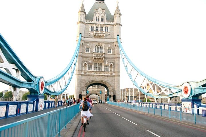 Evening Royal London Bike Tour with Thames River Cruise photo 4