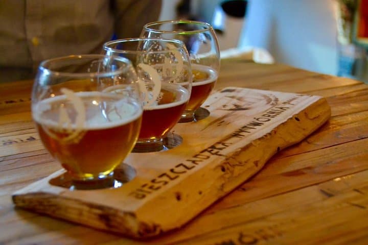 Krakow 3-Hour Craft Beer Walking Tour — Taste 8 Polish Microbrews photo 2