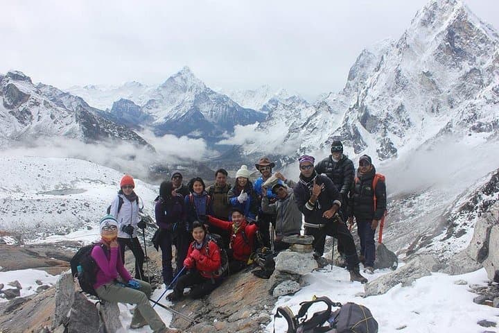 Everest Base Camp Trek: 11-Day High-Altitude Journey to EBC & Kala Patthar photo 2