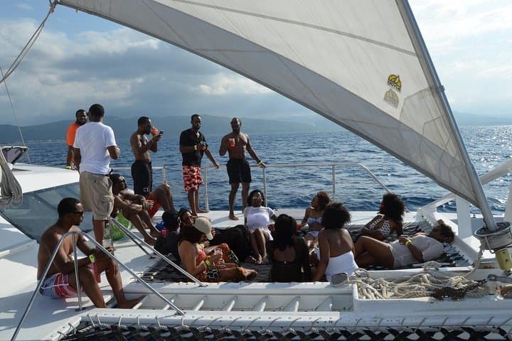 Dreamer Catamaran Cruise from Montego Bay to Negril — Seven Mile Beach Sunset photo 2