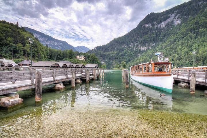 Private Bavarian Alps Day Trip from Salzburg — Eagle’s Nest, Berchtesgaden & Königssee photo 3