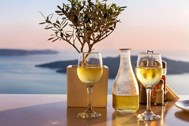 Santorini Wine Roads: Half‑Day Caldera Tasting and Oia Stroll