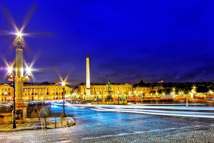 Paris Evening Illuminations Bus Tour with Eiffel Tower Summit Option photo 5