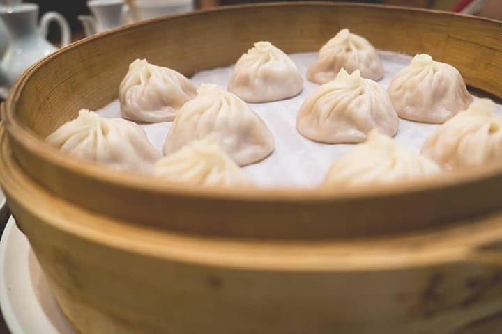 Taipei 101, Din Tai Fung & Beitou Hot Springs — Private Day Tour Guide photo 2