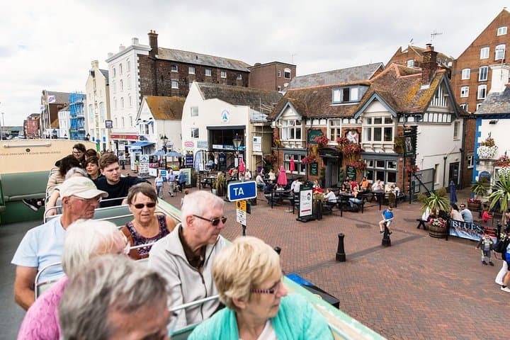 Explore Bournemouth by Bus: Hop-On Hop-Off Coastal Sightseeing Guide photo 5