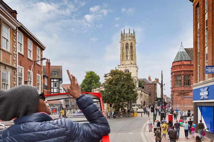 Open-Top Bus in York: Hop-On Hop-Off Sightseeing Guide photo 4