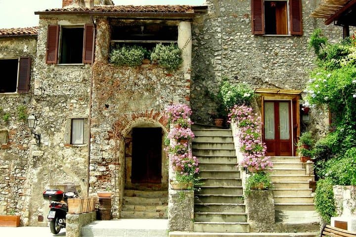 Tarot Garden & Capalbio Wine Tasting Day Trip from Civitavecchia photo 6
