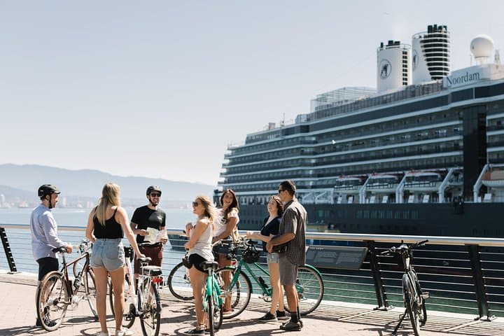 Vancouver Highlights Bike Tour: Stanley Park Seawall & City Sights photo 5
