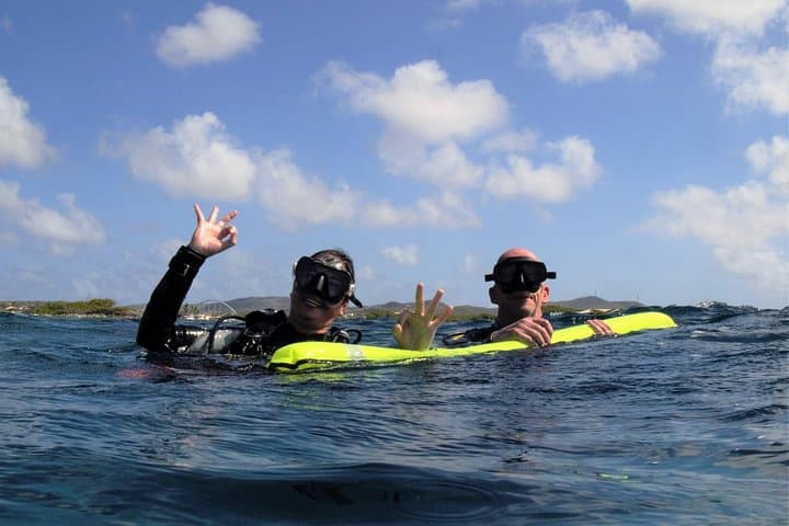 Aruba 2-Tank Morning Dive: Guided Reef and Wreck Trip with Rental Gear photo 1