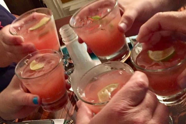 Newport Neighborhood Food Tour: 3-Hour Walk Through Local Eats, History & Harbor Views photo 3