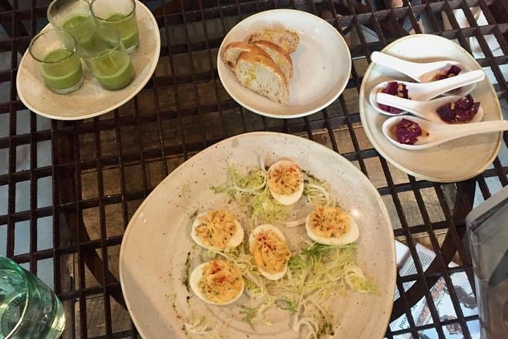 Newport Neighborhood Food Tour: 3-Hour Walk Through Local Eats, History & Harbor Views photo 1