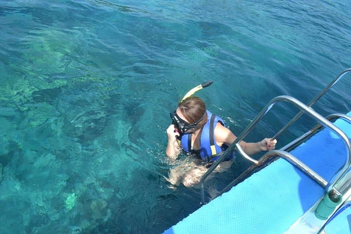 Blue Lagoon Snorkeling and Tegenungan Waterfall — East Bali Day Trip from Ubud photo 3