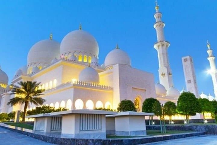 Full-Day Abu Dhabi City Tour — Sheikh Zayed, Louvre & Yas Island Highlights photo 2
