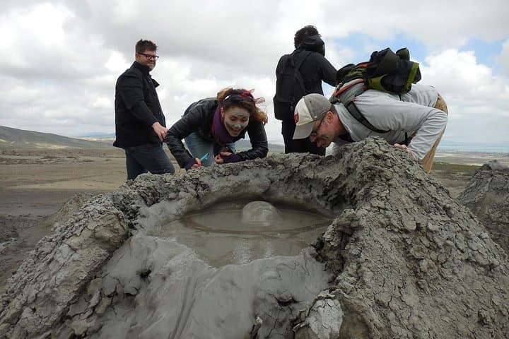 Mud Volcanoes & Gobustan National Park: Half-Day Tour from Baku
