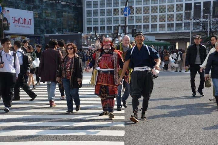 Samurai Photo Shoot in Shibuya: Wear Armor & Pose at Hachiko and the Scramble photo 4