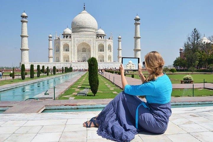Taj Mahal & Agra Fort Day Tour From Delhi by Gatimaan Express photo 3