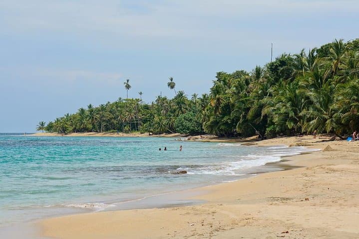 9-Day Volcanoes, Rainforest & Caribbean Coast Adventure from San José photo 2