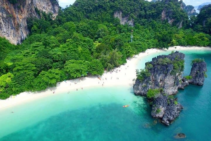 Speedboat Day Trip to Hong Islands: Snorkel Krabi's Hidden Lagoons photo 1