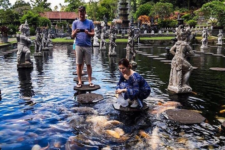 Bali Instagram Tour: Gate of Heaven, Swing, Waterfall & Tegalalang Day Trip photo 3