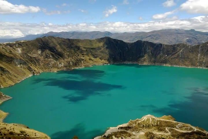 Quilotoa Full-Day Tour from Quito — Crater Lake, Hikes & Indigenous Villages