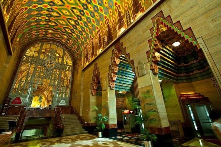 Insider Detroit: Architecture, Riverfront & Hidden Gems Walking Tour