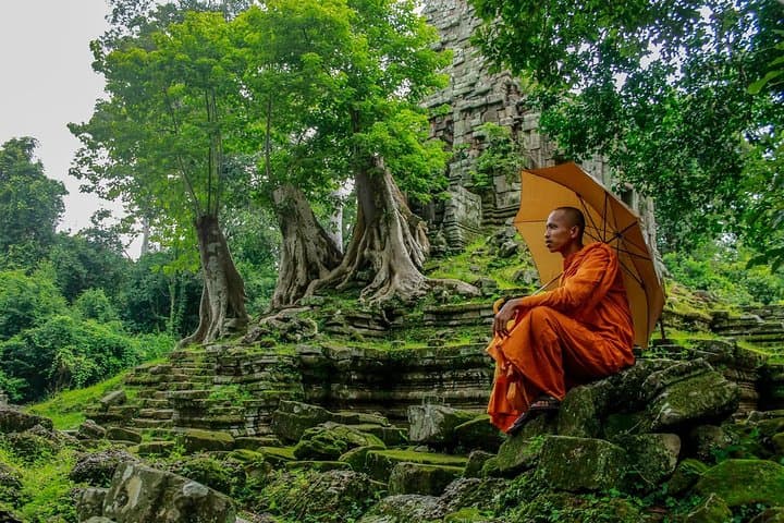4-Day Angkor & Kulen Mountain Temple Expedition from Siem Reap