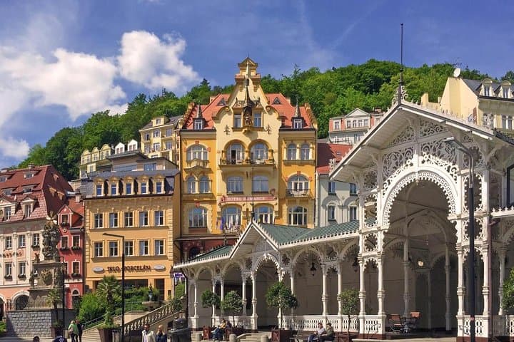 Day Trip from Prague: Karlovy Vary & Krusovice Brewery Small-Group Tour photo 3