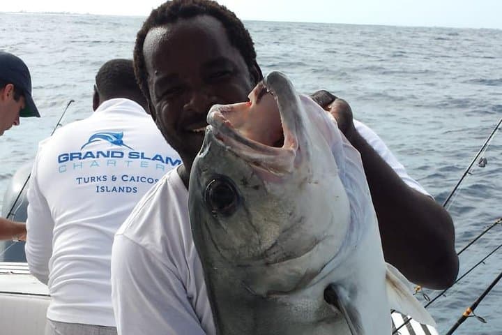 Deep Sea Fishing in Turks and Caicos: The Ultimate 6-Hour Private Charter Experience photo 6