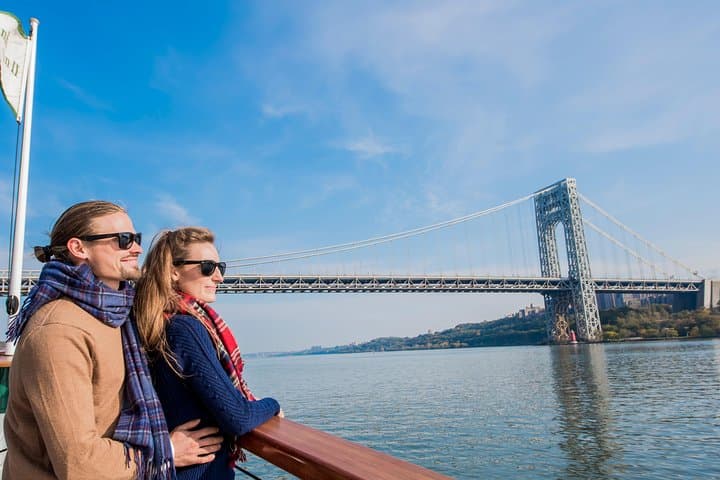 Hudson River Fall Foliage Cruise from Chelsea Piers photo 4