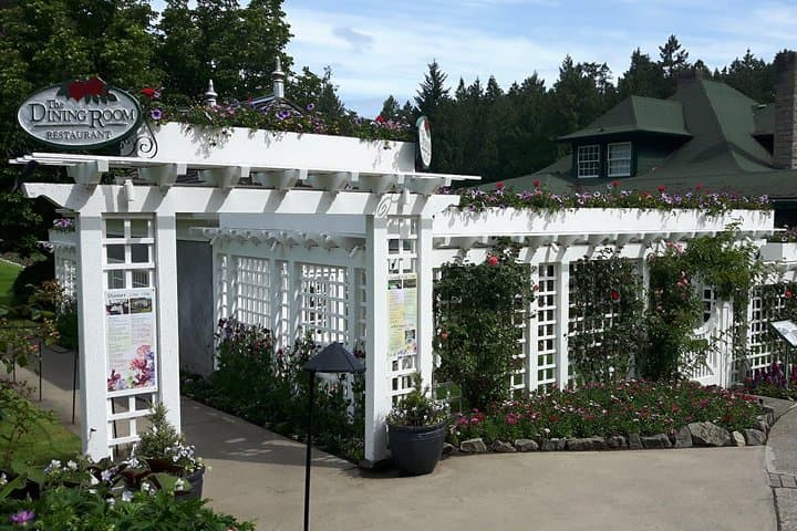 Private Butchart Gardens & HCP Tour — Early-Arrival Garden Experience in Victoria photo 4