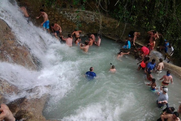 Montego Bay to Dunn's River Falls: Horseback & Waterfall Adventure photo 2