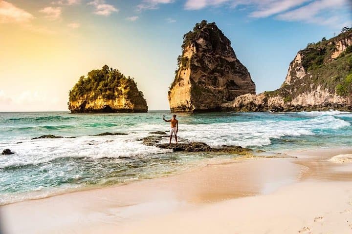 Nusa Penida One-Day East & West Tour: Diamond Beach, Atuh, Kelingking & Molenteng photo 4