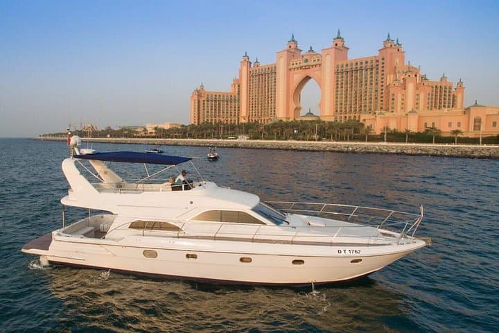 Private 2-Hour Yacht Cruise Around Palm Jumeirah from Dubai Marina photo 2