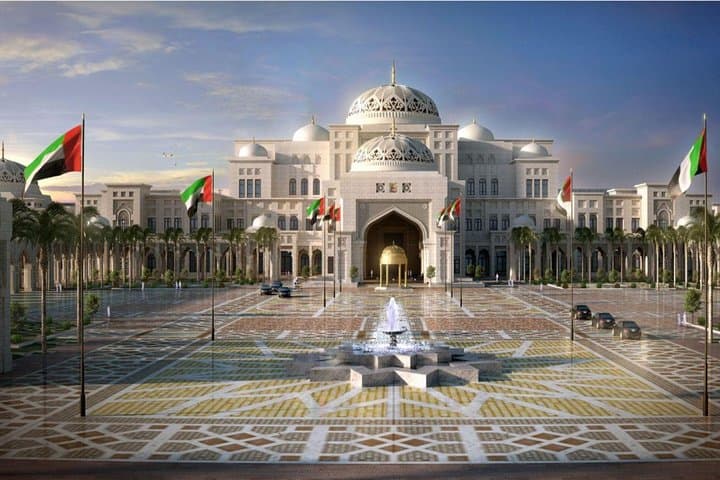Private Abu Dhabi Day Tour from Dubai: Sheikh Zayed, Corniche & Emirates Palace photo 6