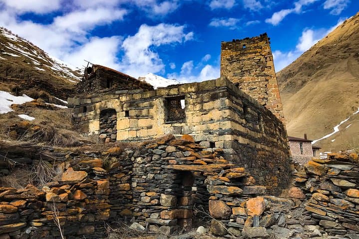 Day Trip to Kazbegi and Gergeti: Ananuri, Jinvali & Stepantsminda from Tbilisi photo 4
