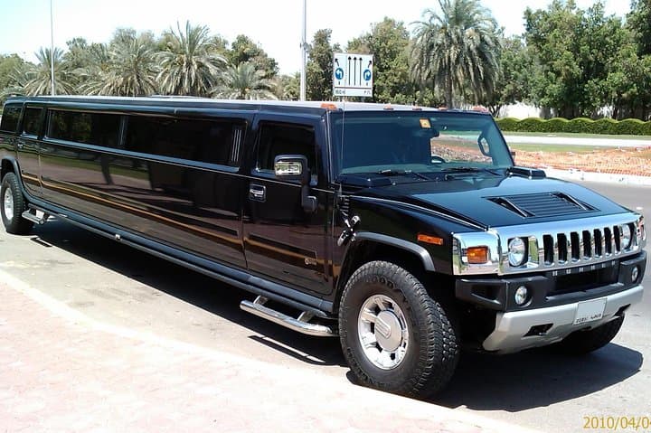 Dubai Luxury Stretch Limousine City Tour: Chauffeured Drive Past Burj Khalifa & The Palm