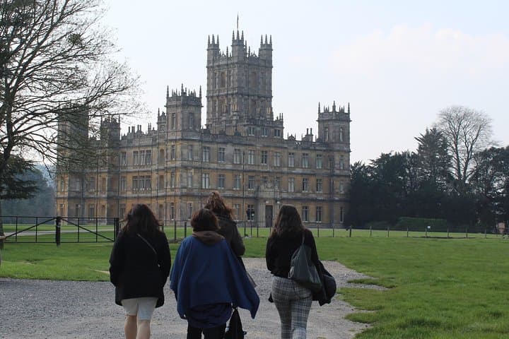 London private chauffeur half-day or full-day vehicle rental for flexible sightseeing photo 6