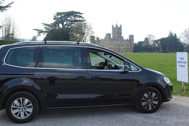 London private chauffeur half-day or full-day vehicle rental for flexible sightseeing