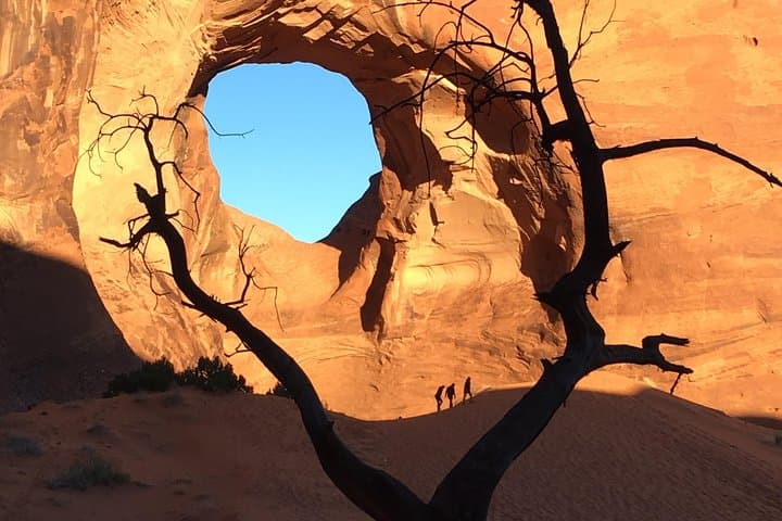 Exploring Monument Valley's Hidden Backcountry: A Navajo-Guided 4x4 Adventure