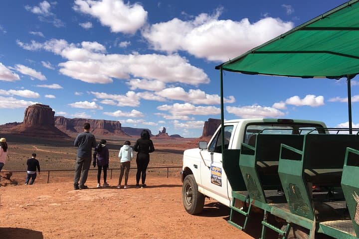 Exploring Monument Valley's Hidden Backcountry: A Navajo-Guided 4x4 Adventure photo 5