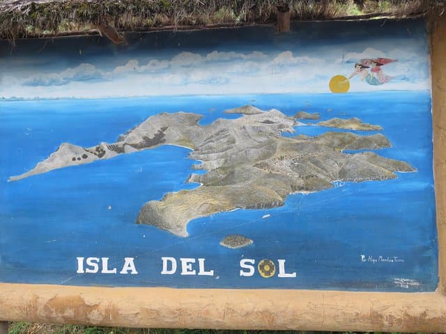 Day Tour to Lake Titicaca from La Paz: Uros, Isla del Sol & Copacabana photo 4